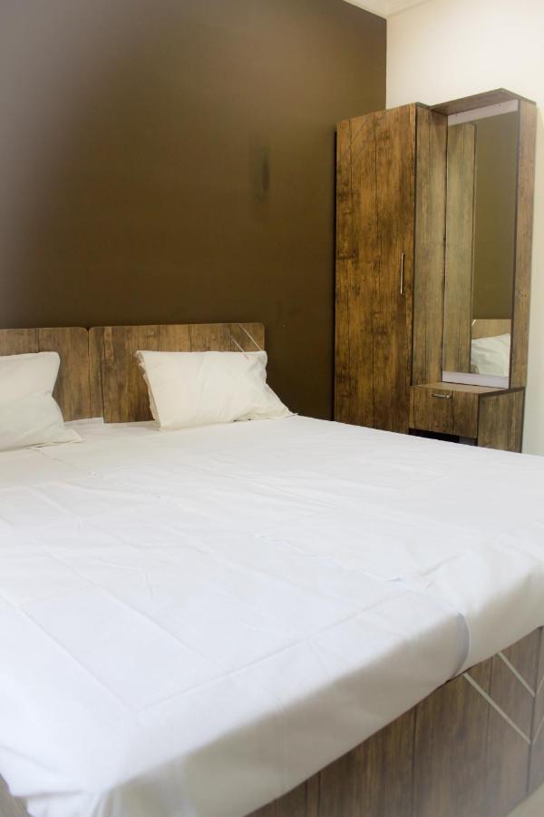San Beach Residency Karaikal Esterno foto