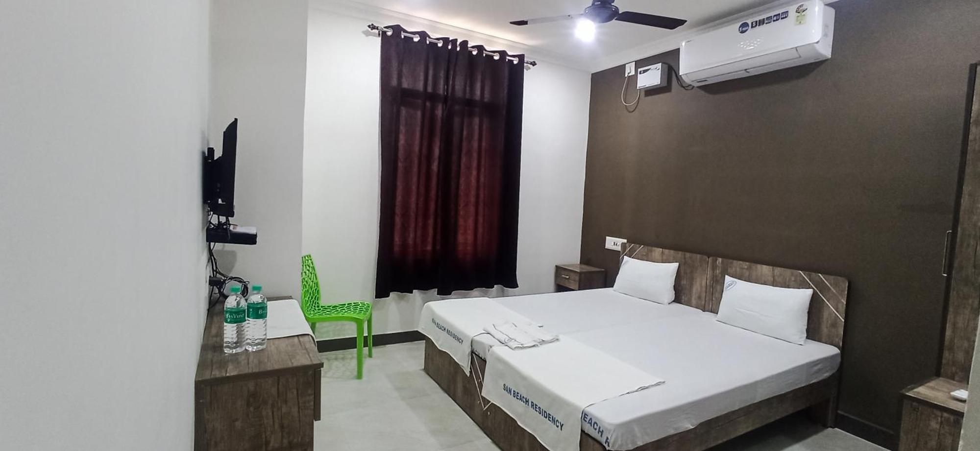 San Beach Residency Karaikal Esterno foto