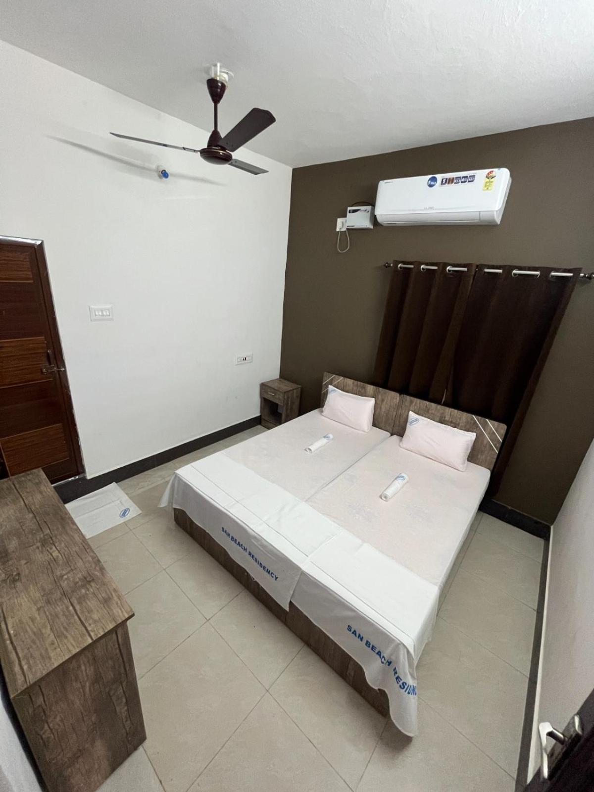 San Beach Residency Karaikal Esterno foto